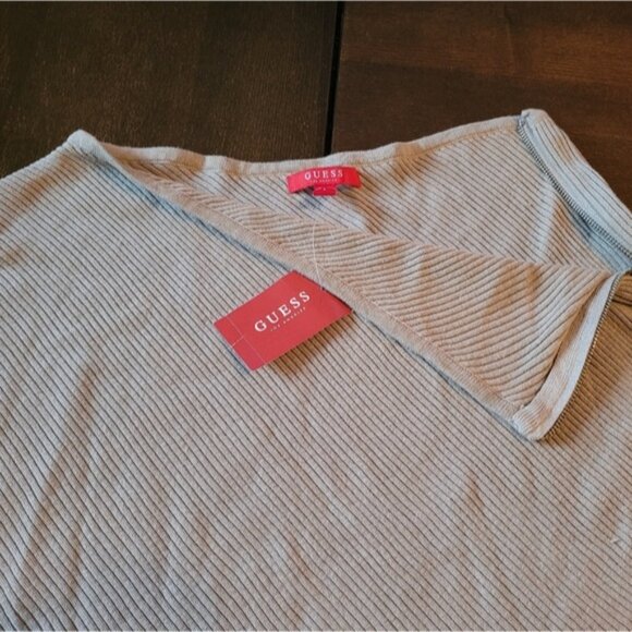 NWT- Guess sweater - Picture 3 of 4